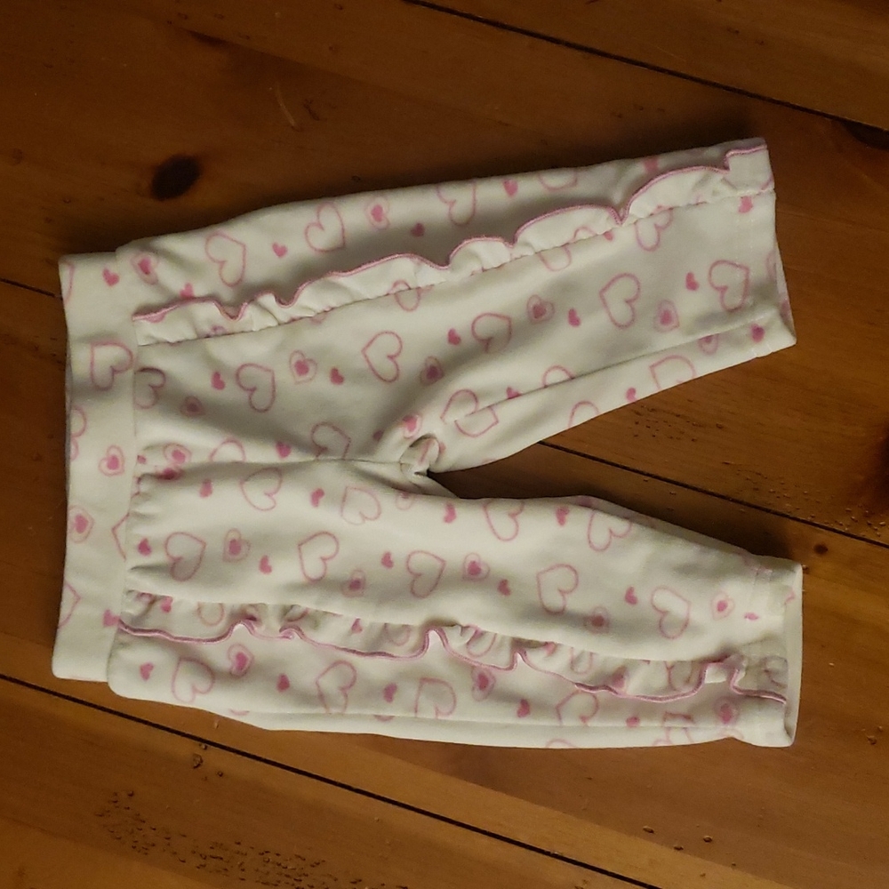 3/$10 White fleecy pants with red hearts